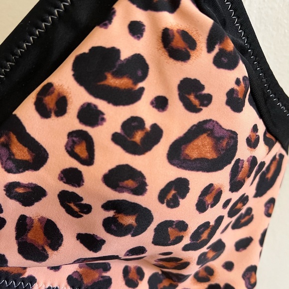 Cupshe Leopard Bikini Top - Picture 2 of 7